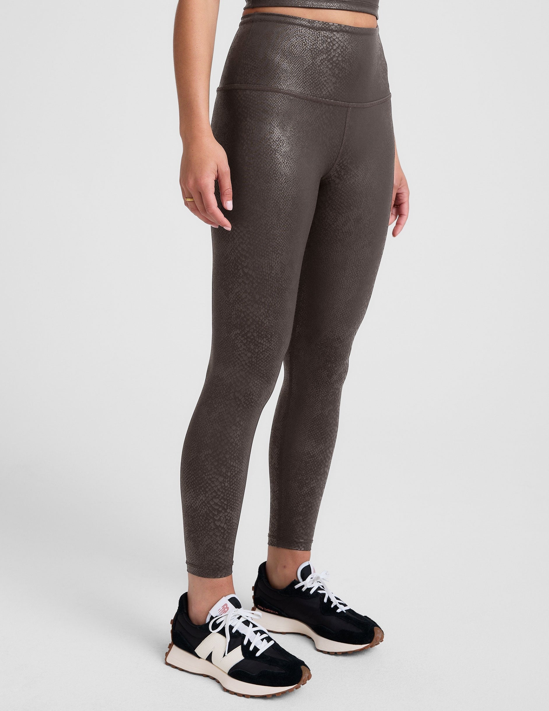 Powershine High Waisted Midi Legging Viper Espresso