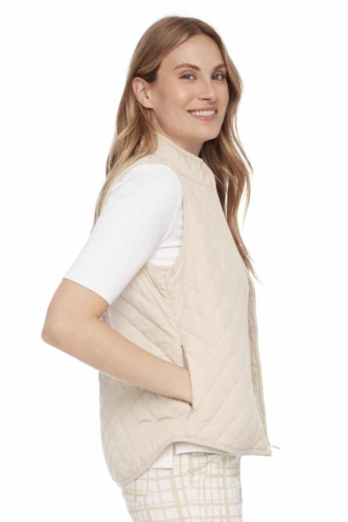 Quilted Vest Desert Swing Control