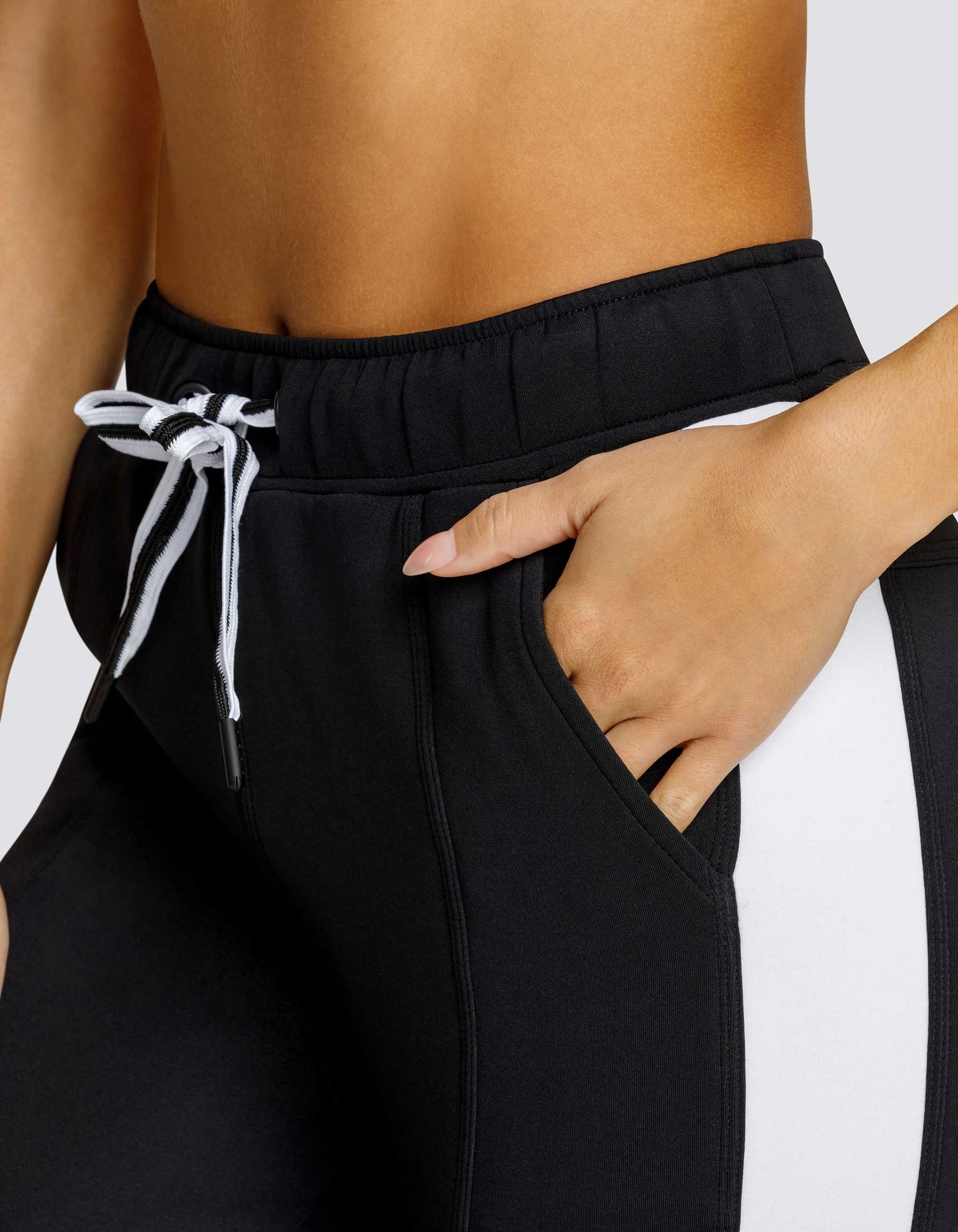 Berri Jogger Draw Cord Waist Pockets